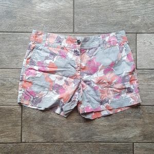 Ann‎ Taylor LOFT short 6